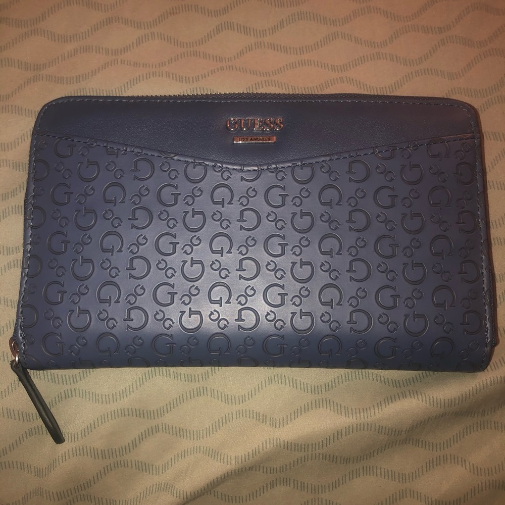 Guess wallet